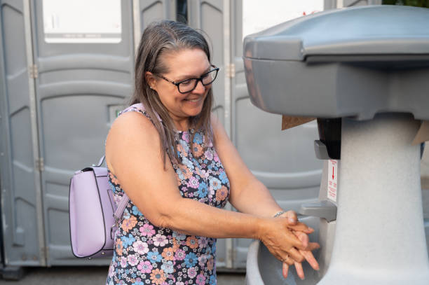 Best Porta potty rental near me  in Vassar, MI